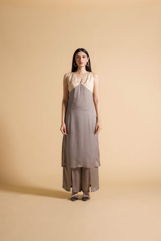 V - neck Sleeveless Long Tunic