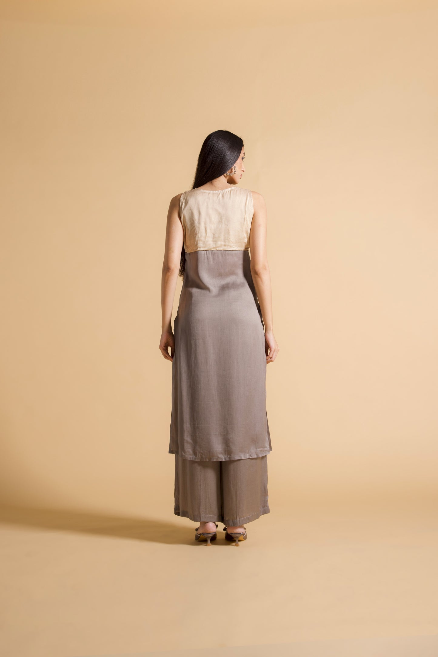 V - neck Sleeveless Long Tunic